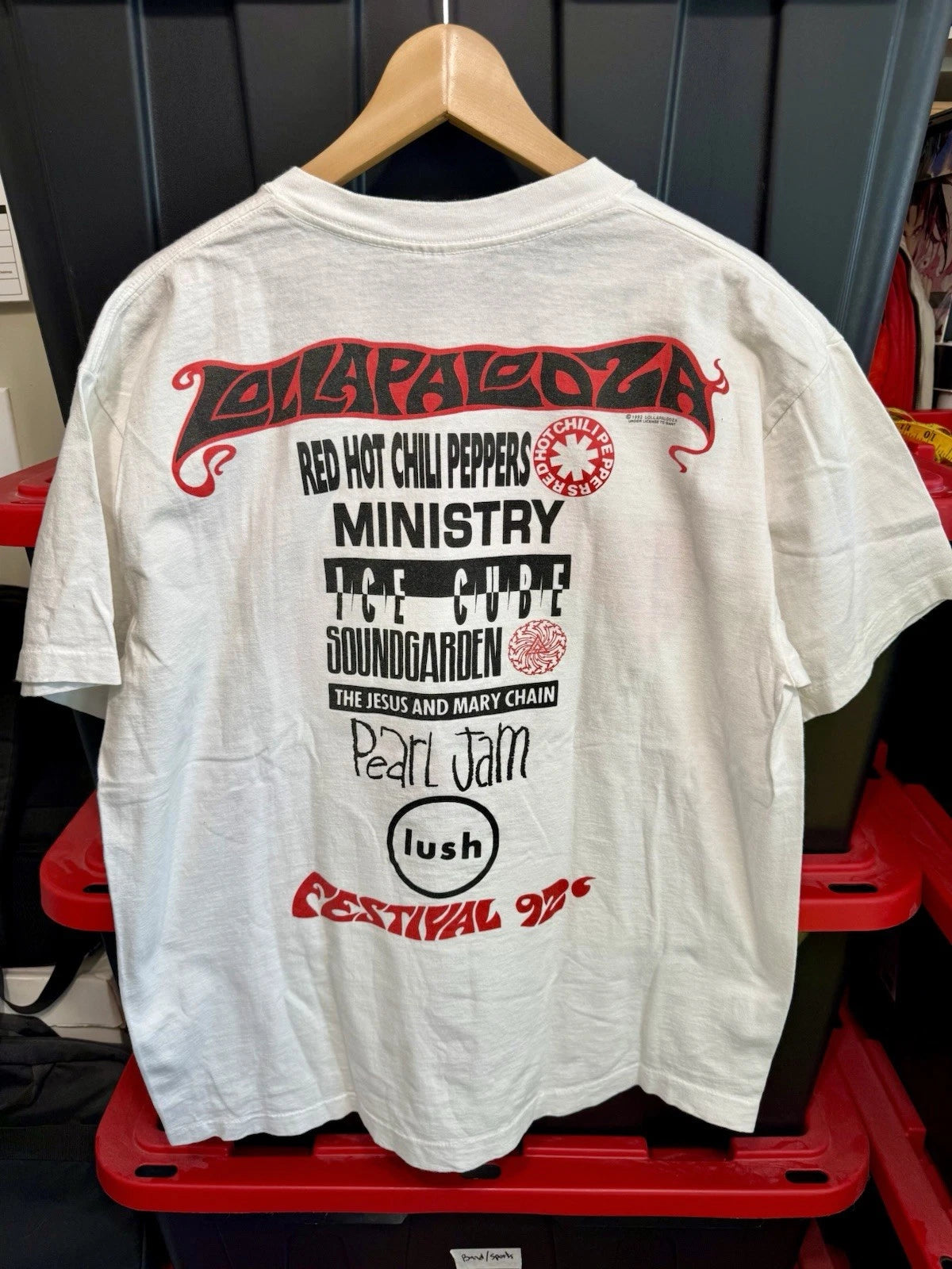 Vintage 90s Lollapalooza 1992 Festival T-Shirt Size XL 23x28 RHCP Soundgarden PJ