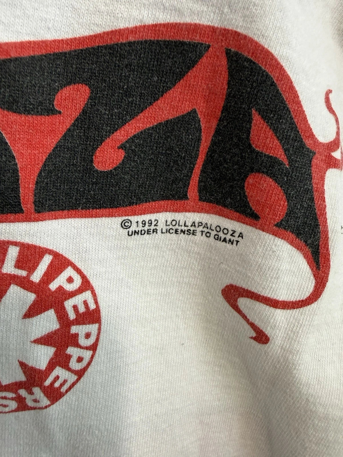 Vintage 90s Lollapalooza 1992 Festival T-Shirt Size XL 23x28 RHCP Soundgarden PJ