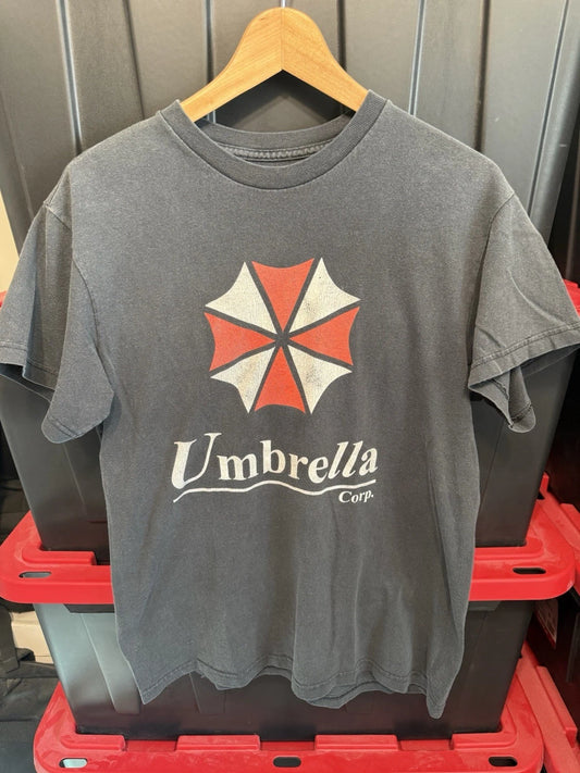 Vintage 2000s Resident Evil Umbrella Corp T-Shirt Promo Gaming Tee Size S 18x25
